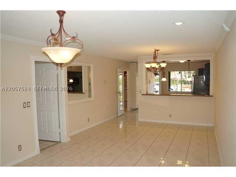459 Lakeview Dr 2 Property Photo 4