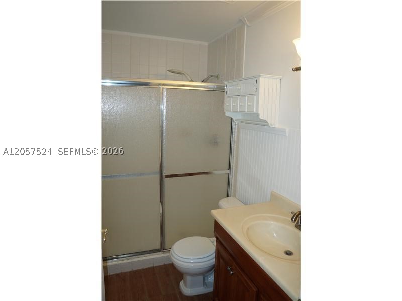 459 Lakeview Dr 2 Property Photo 5