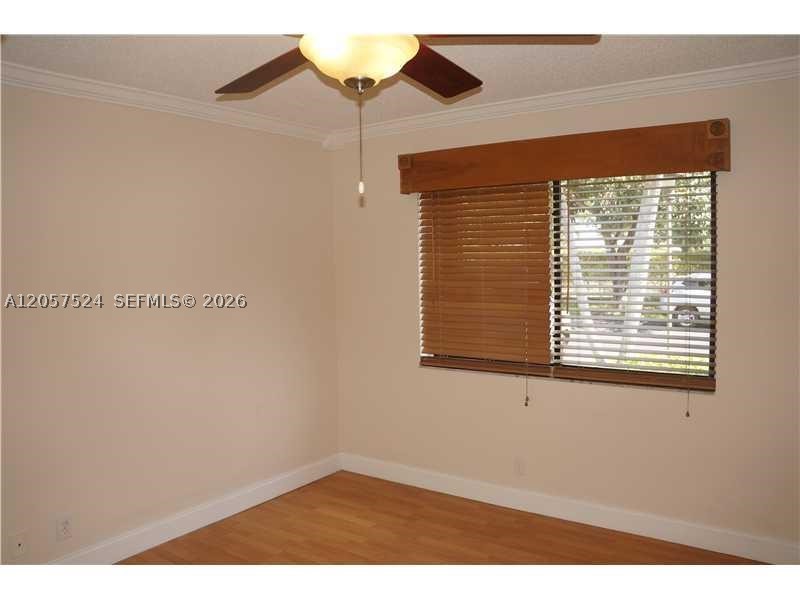459 Lakeview Dr 2 Property Photo 7