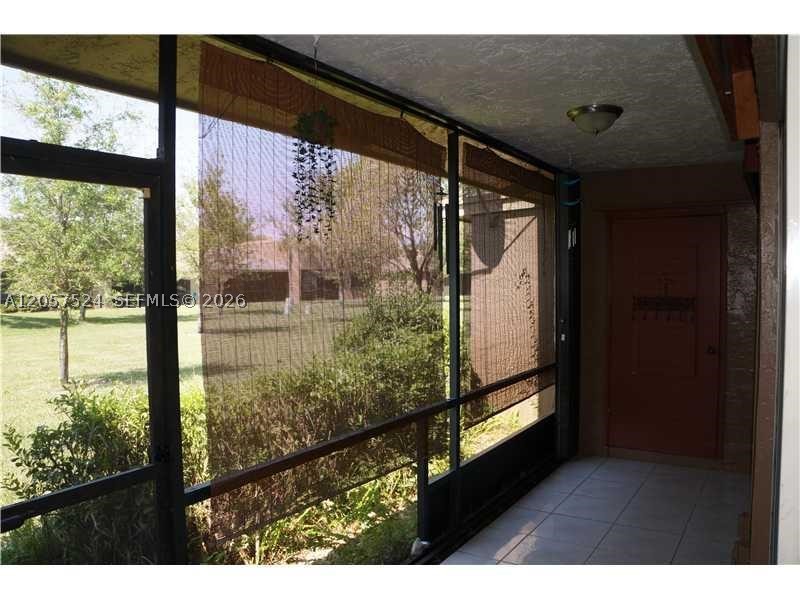459 Lakeview Dr 2 Property Photo 8