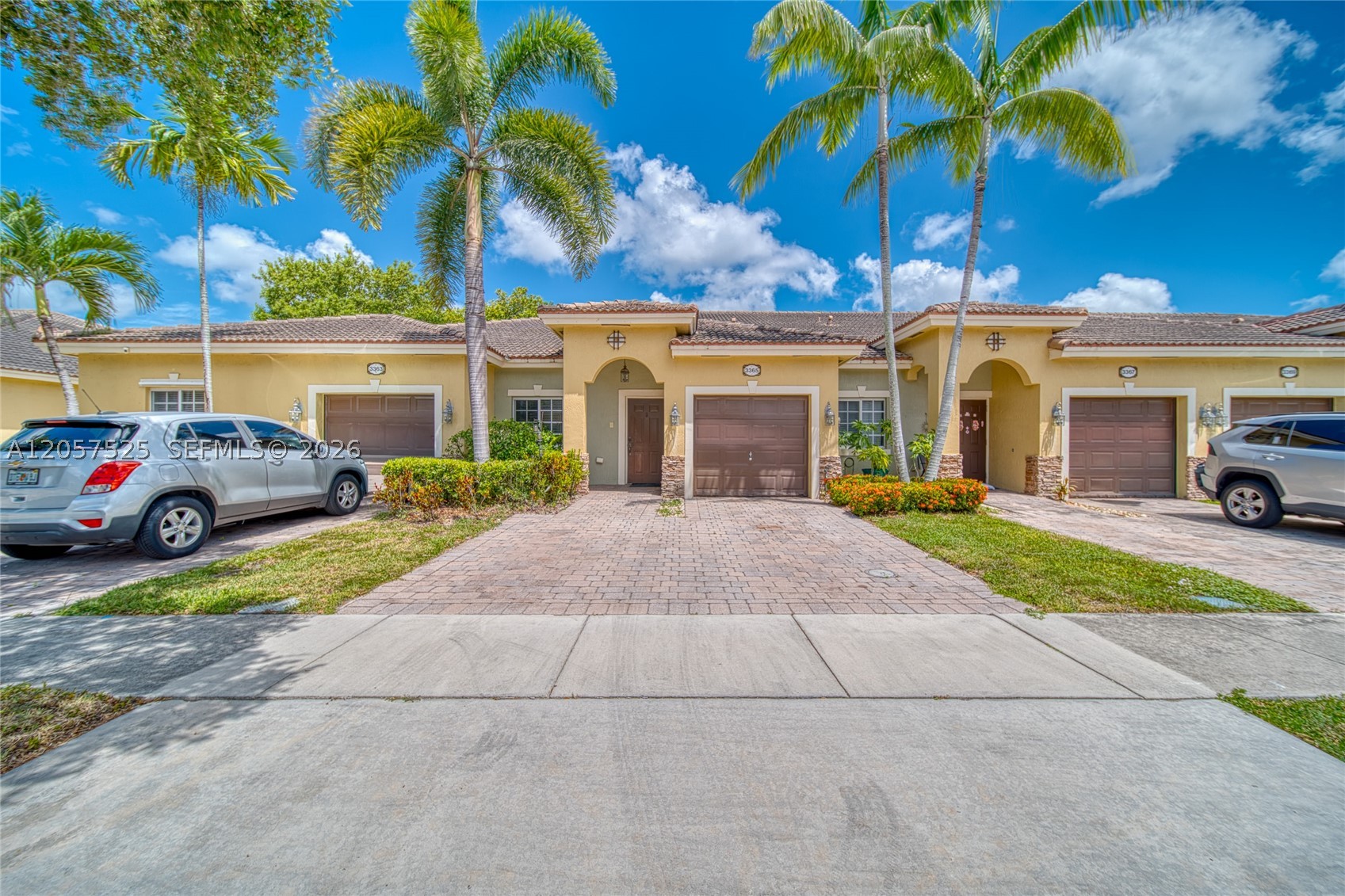 3365 NE 11th Dr 3365 Property Photo 1