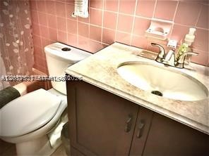 900 Sw 11th Ave 17c Property Photo 5