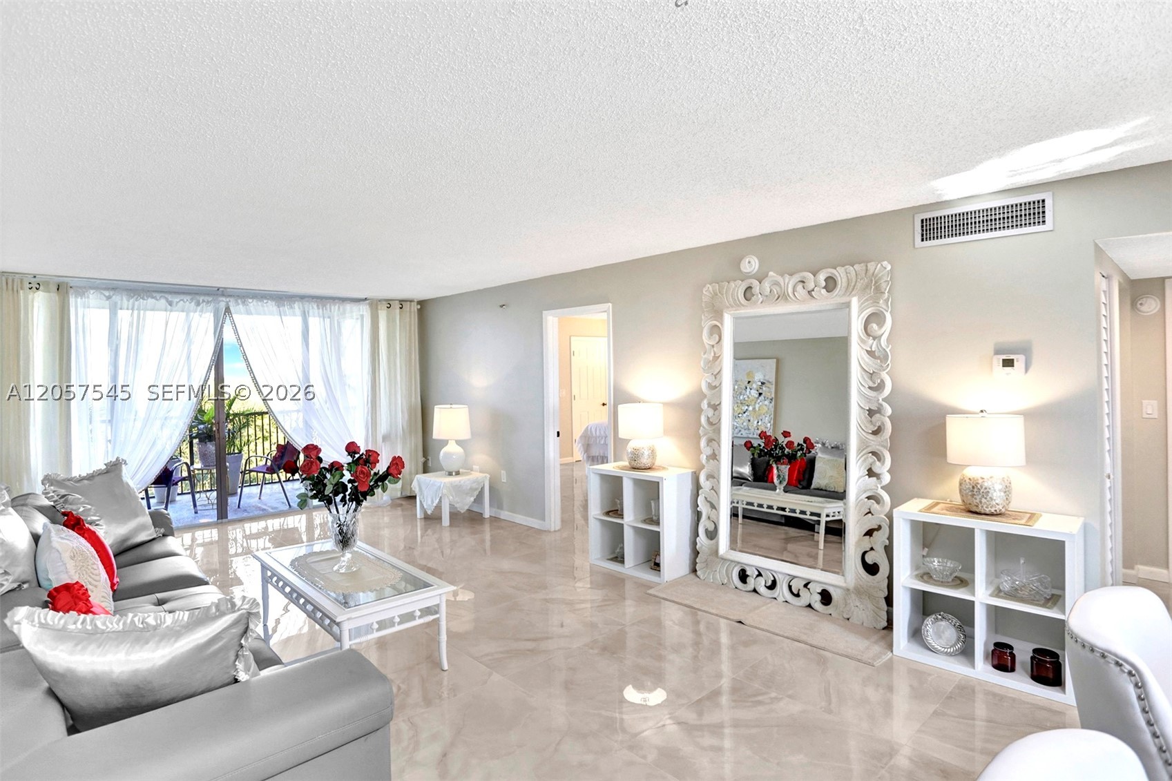 3940 Inverrary Blvd 703-a Property Photo 3