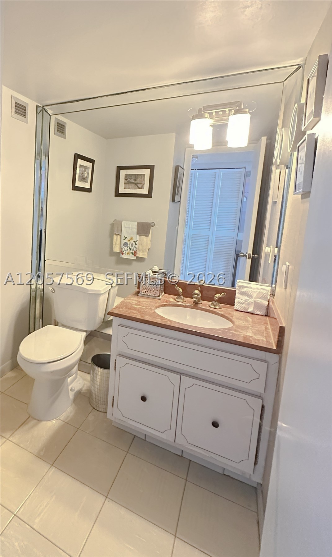 1904 S Ocean Dr 1803 Property Photo 5