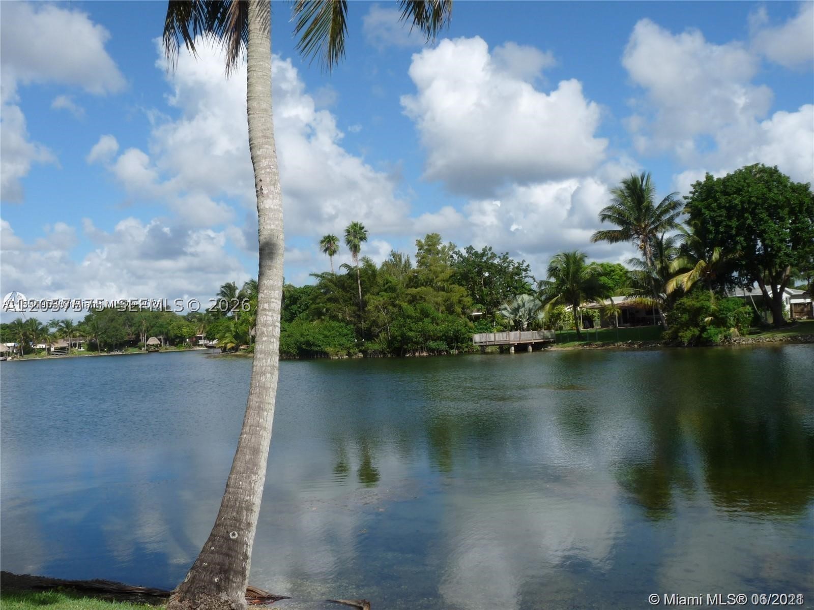 14221 N Kendall Dr 110c Property Photo 3
