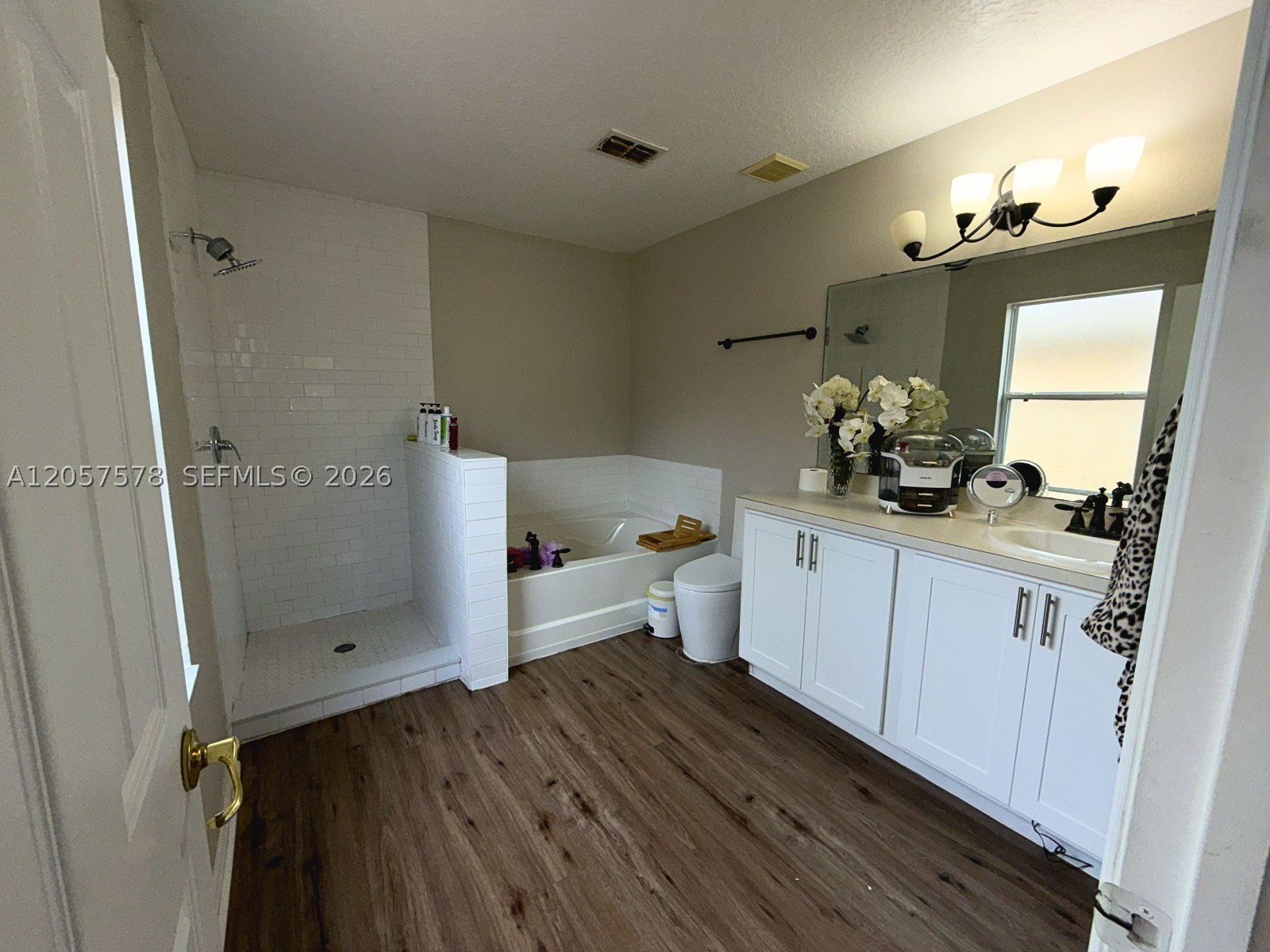 233 Aldridge Ln Property Photo 23