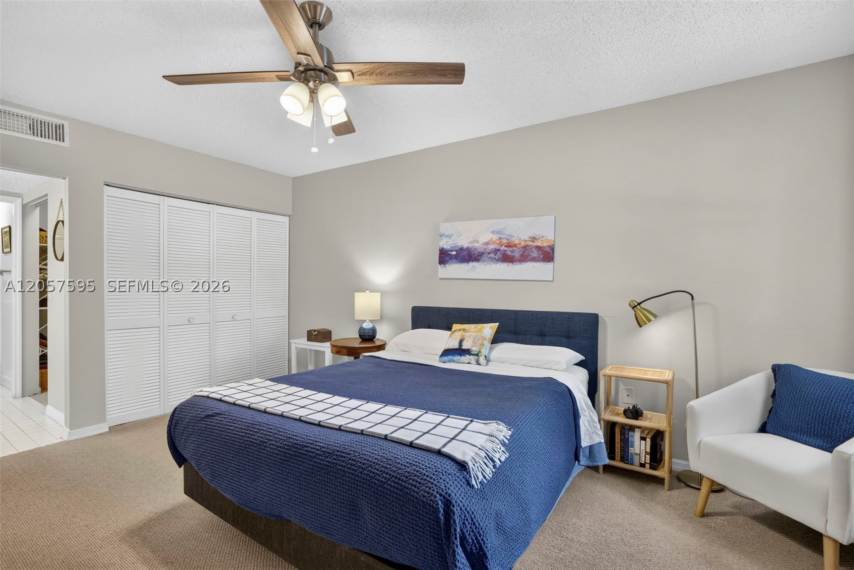 7449 N Devon Dr 207 Property Photo 14