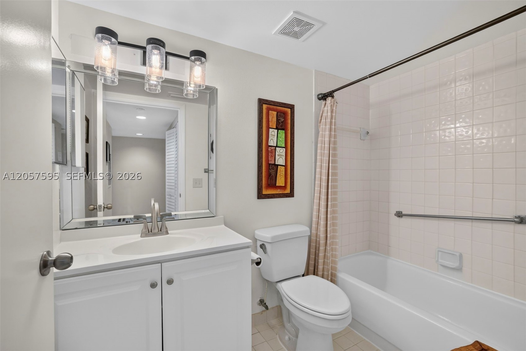 7449 N Devon Dr 207 Property Photo 20