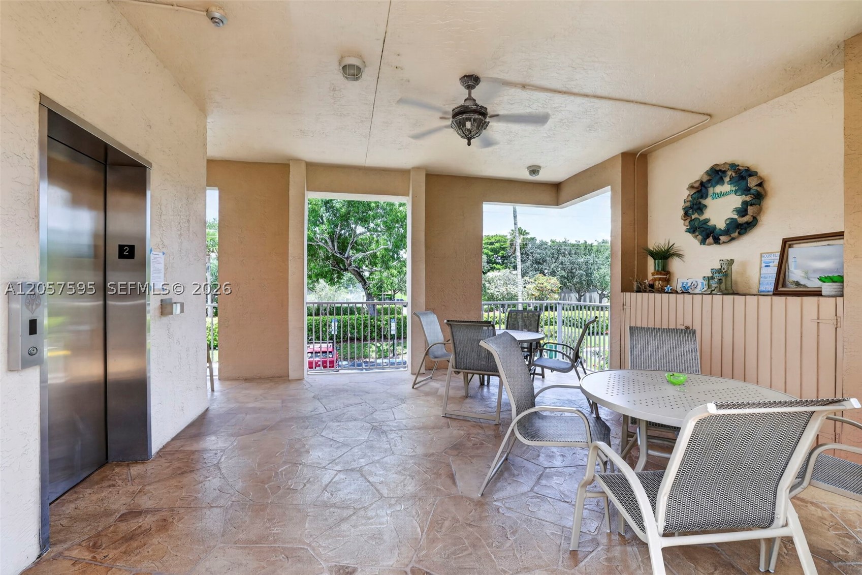 7449 N Devon Dr 207 Property Photo 23