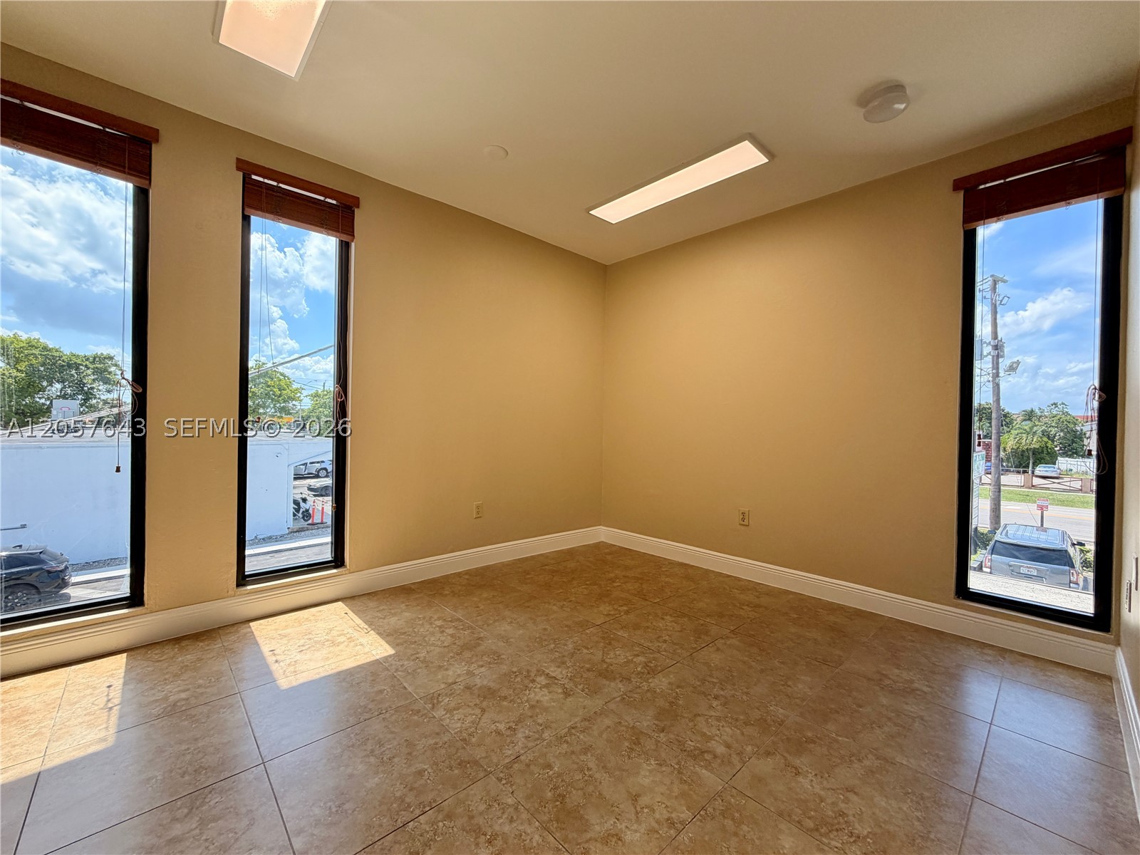 344 W 65th St 201 Property Photo 14