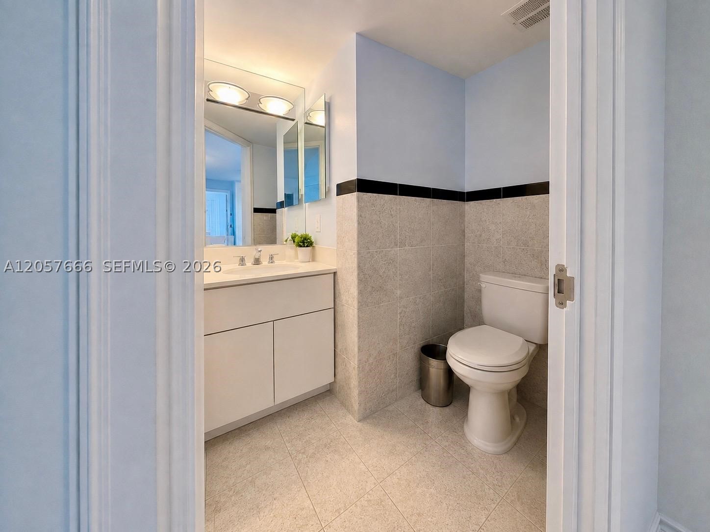 6301 Collins Ave 1504 Property Photo 19
