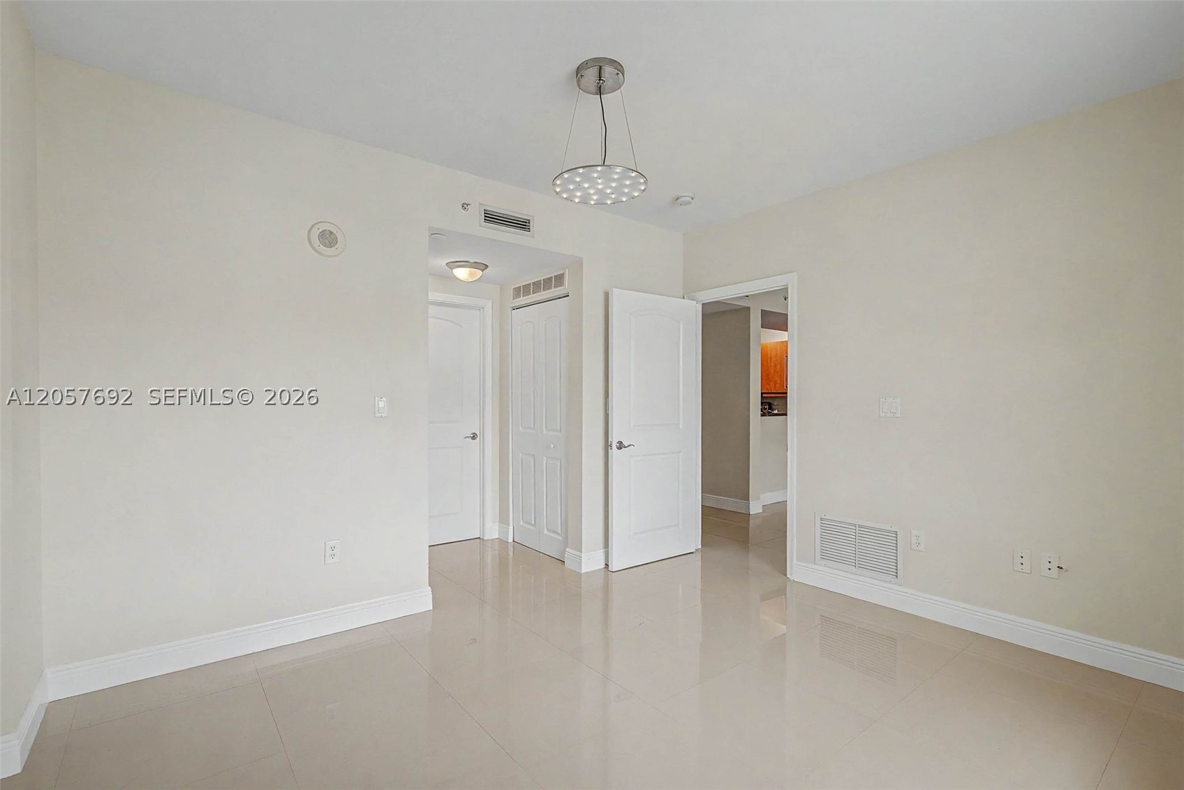 7350 Sw 89th St 1603s Property Photo 13