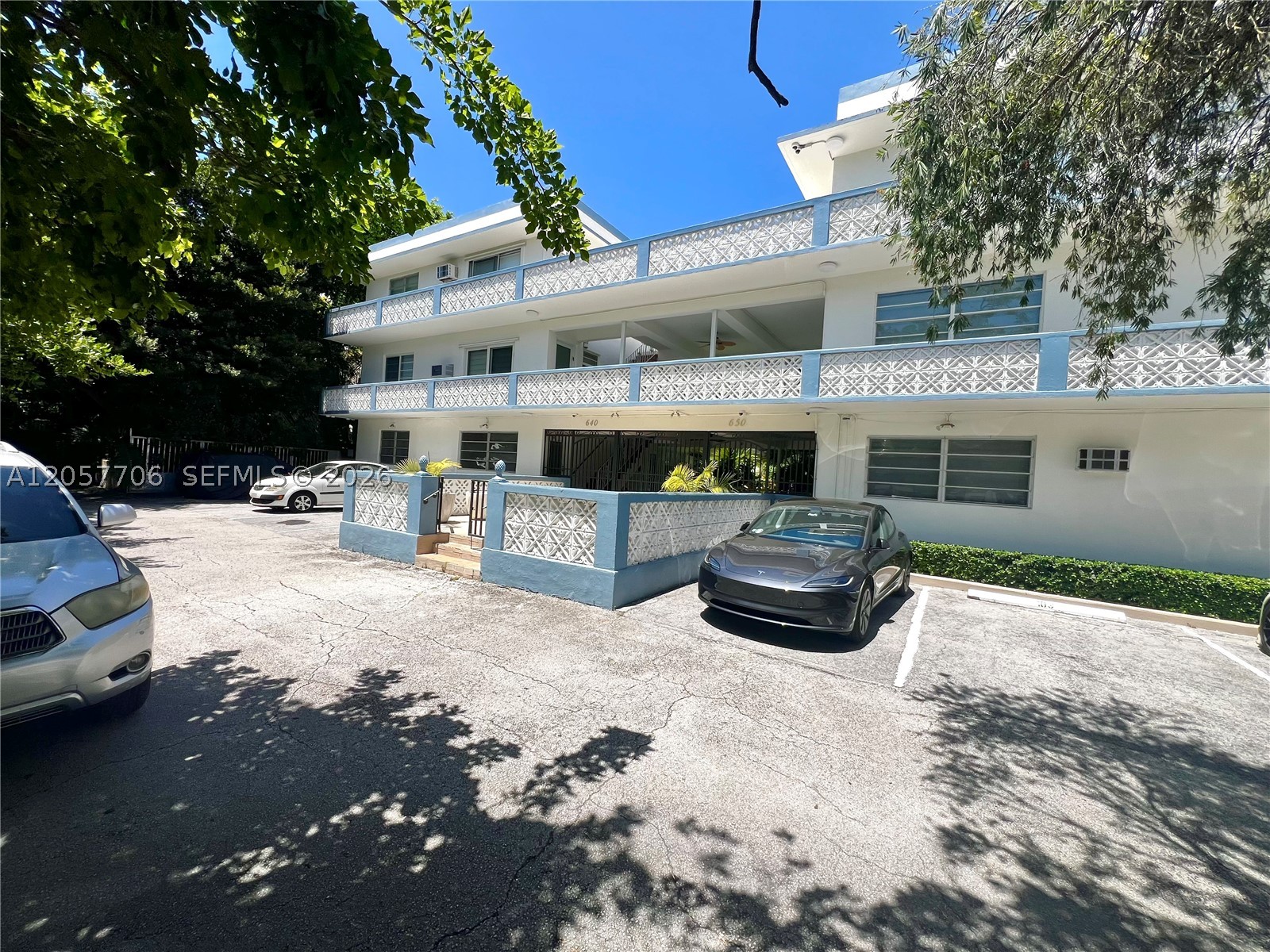 640 Pennsylvania Ave 10 Property Photo 1