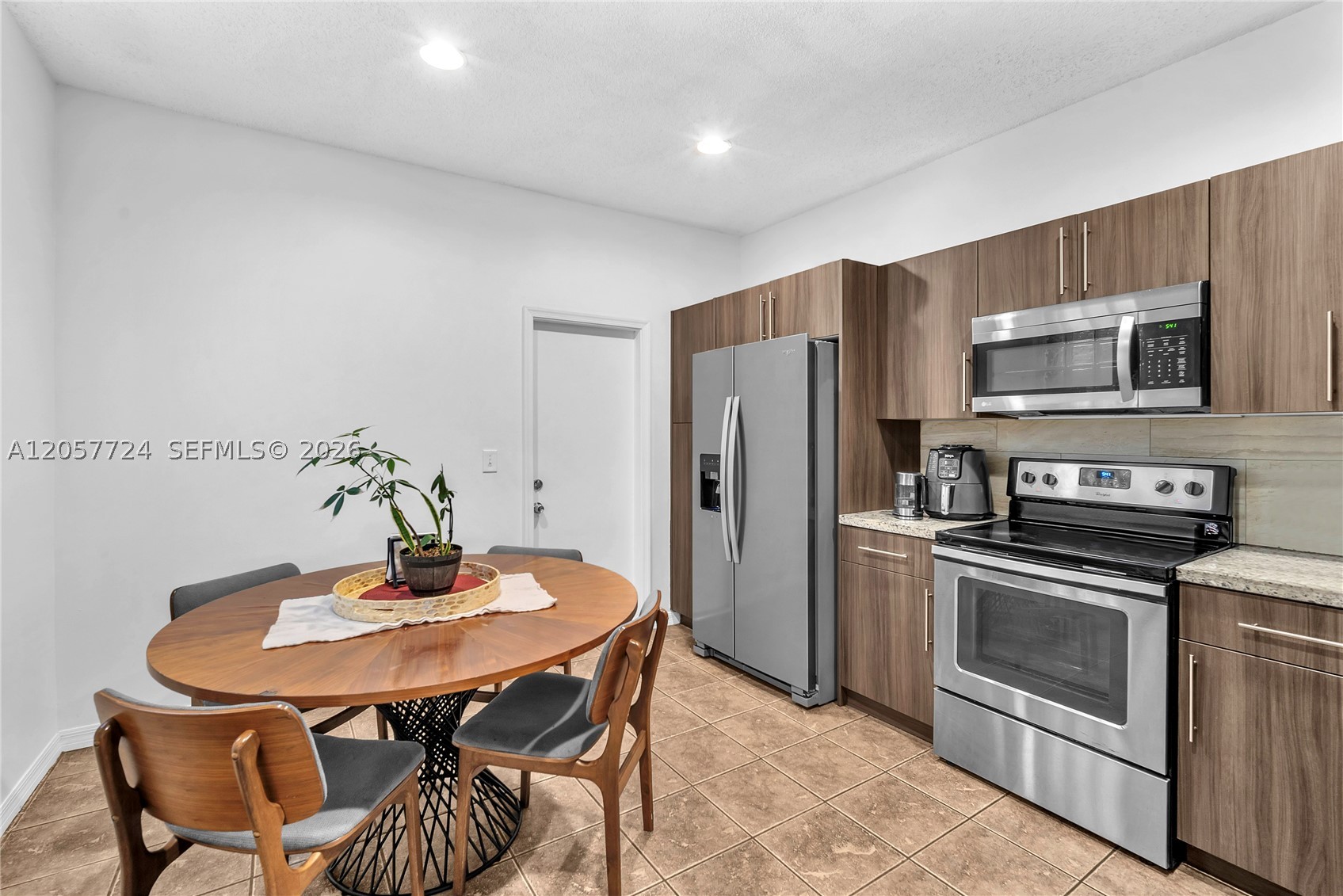 3692 San Simeon Cir Property Photo 12
