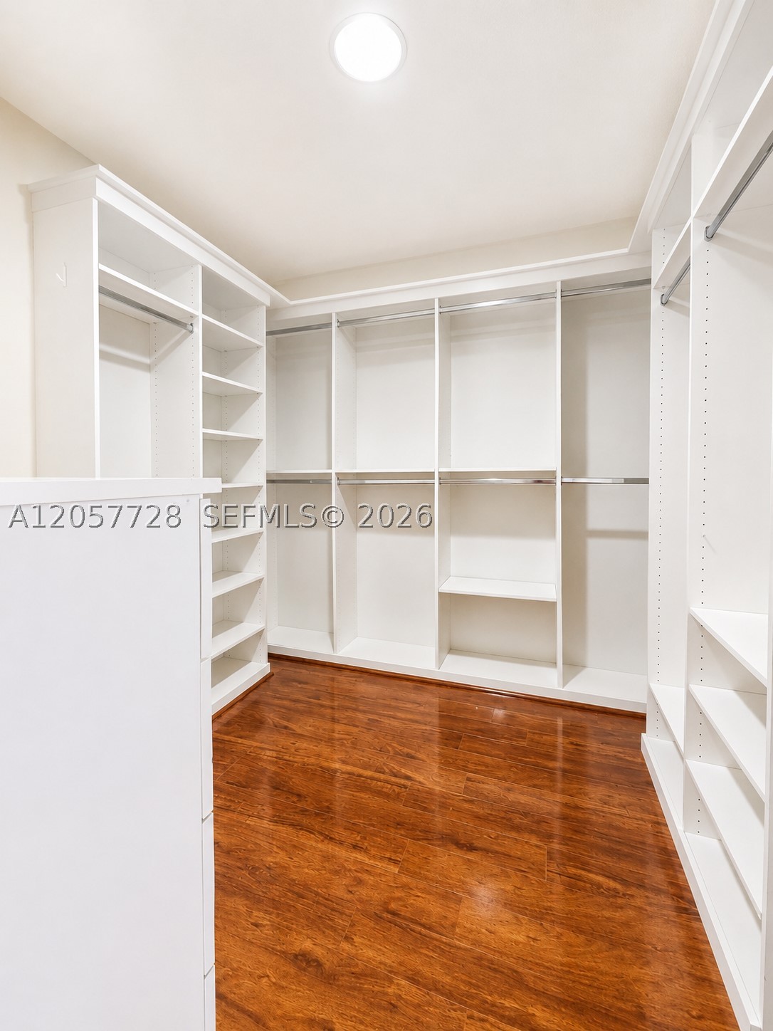 1041 Cedar Falls Dr Property Photo 16