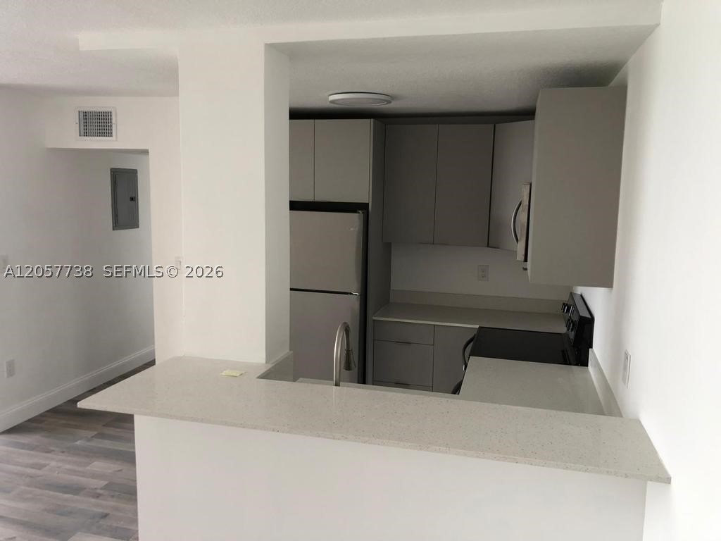 9682 Fontainebleau Blvd 507 Property Photo 5