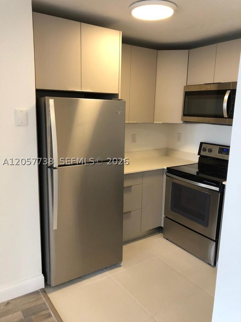 9682 Fontainebleau Blvd 507 Property Photo 8