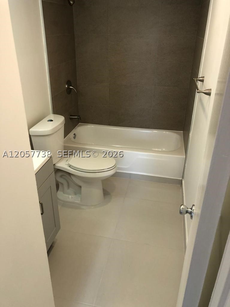 9682 Fontainebleau Blvd 507 Property Photo 9
