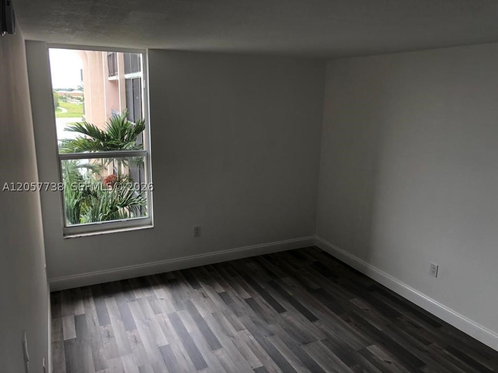 9682 Fontainebleau Blvd 507 Property Photo 14