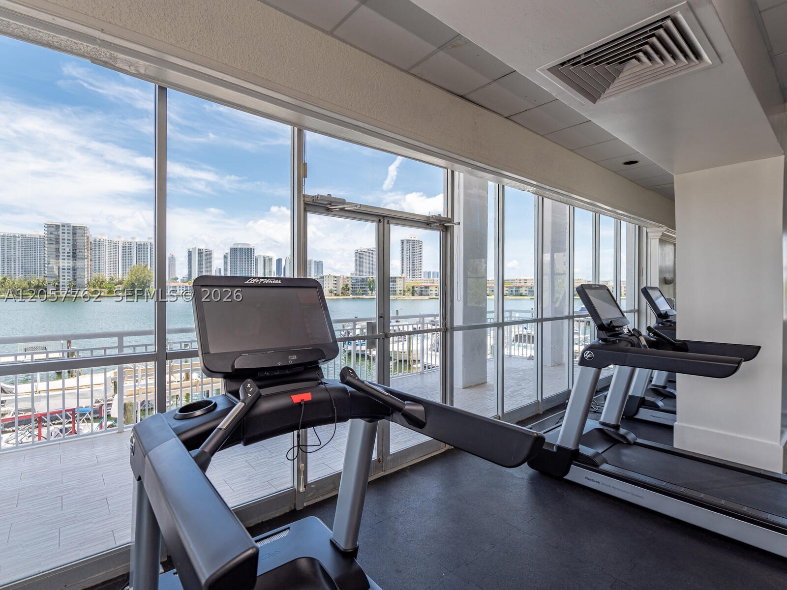 18071 Biscayne Blvd 603 Property Photo 25