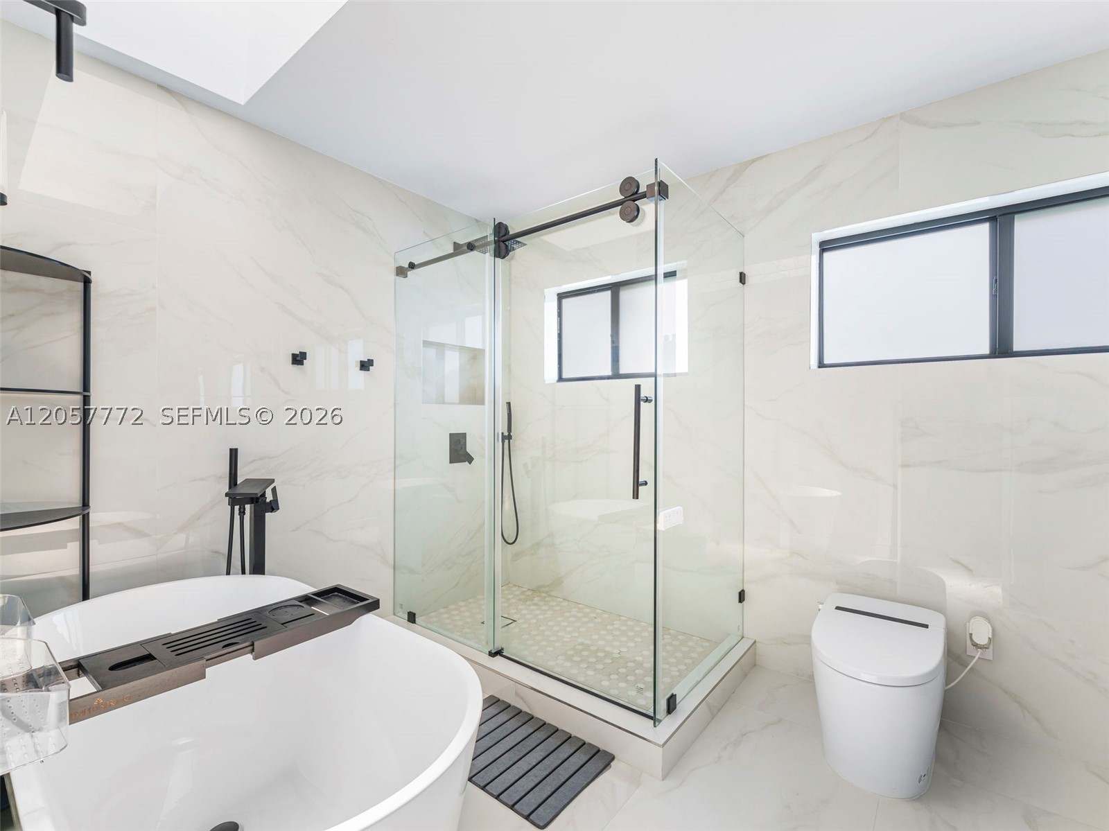 600 Fairfax Ave Property Photo 6