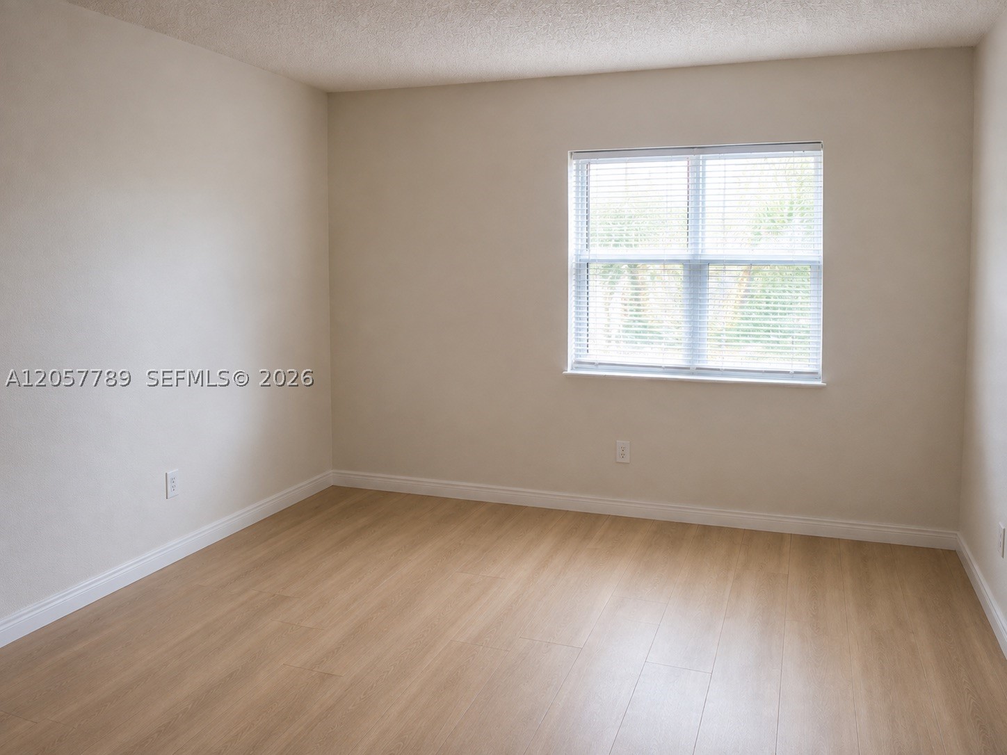 18101 Nw 68th Ave D101 Property Photo 5