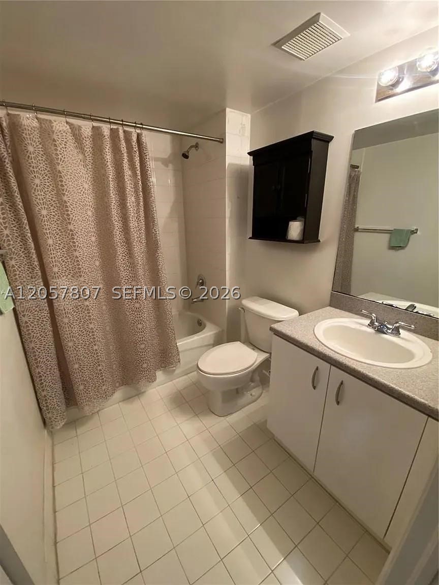 816 Nw 11th St 1203 Property Photo 7