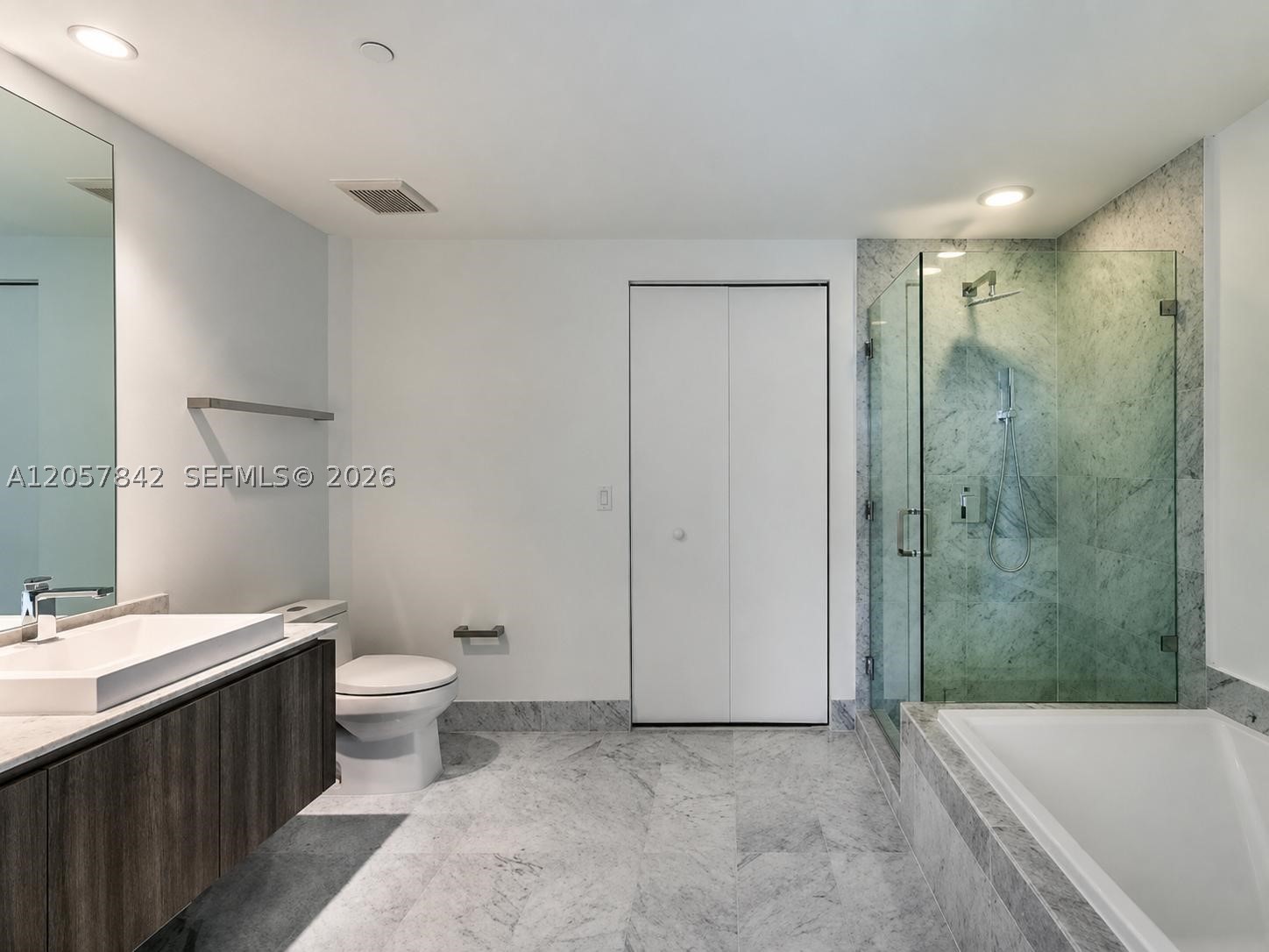 801 S Miami Ave 3906 Property Photo 7
