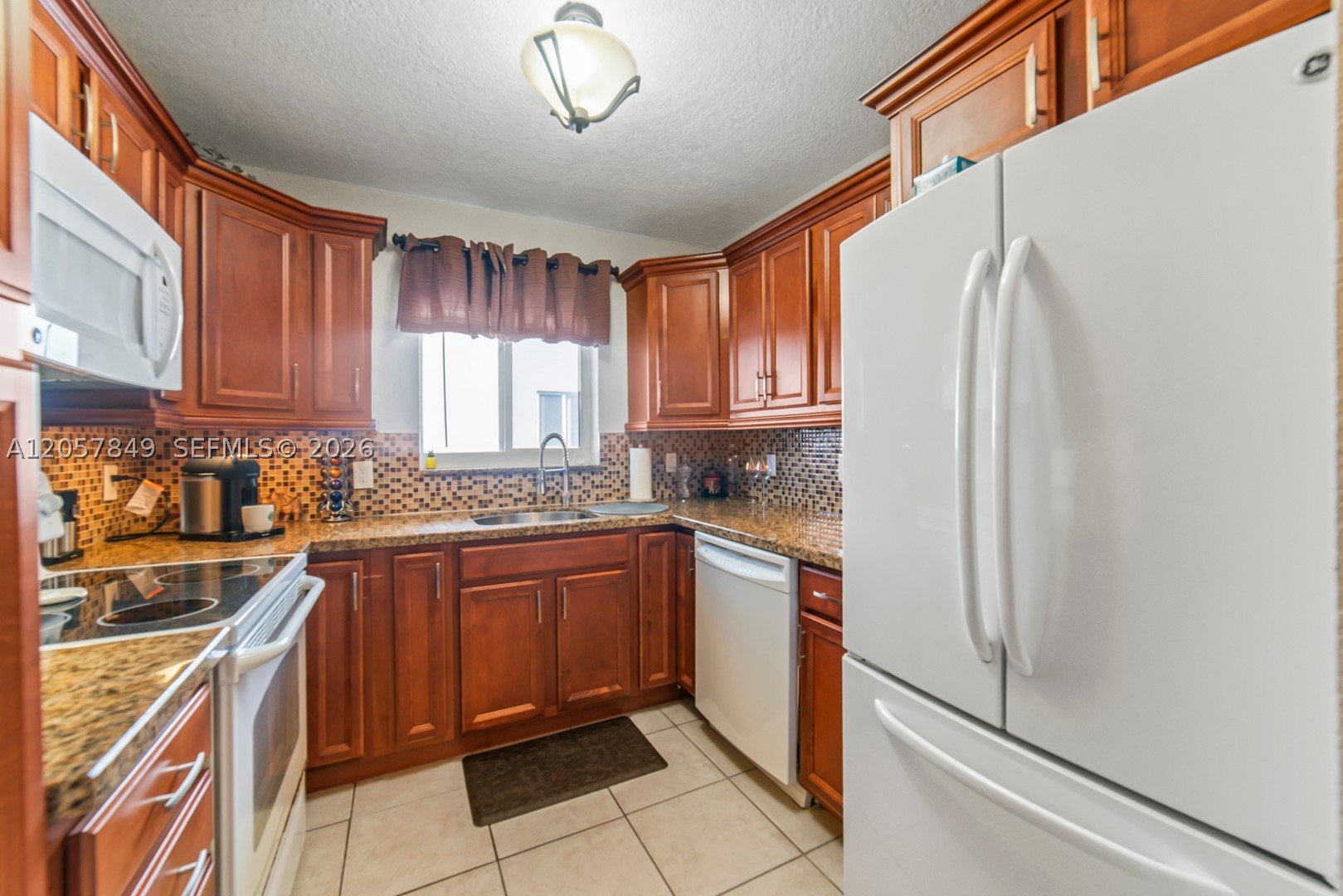 1818 Rodman St 4a Property Photo 12