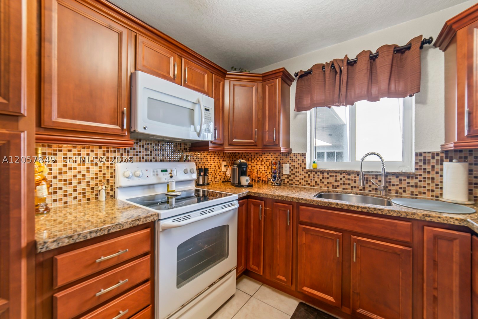 1818 Rodman St 4a Property Photo 13