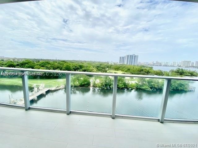 16385 Biscayne Blvd 702 Property Photo 16