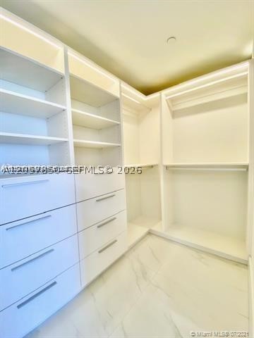 16385 Biscayne Blvd 702 Property Photo 26