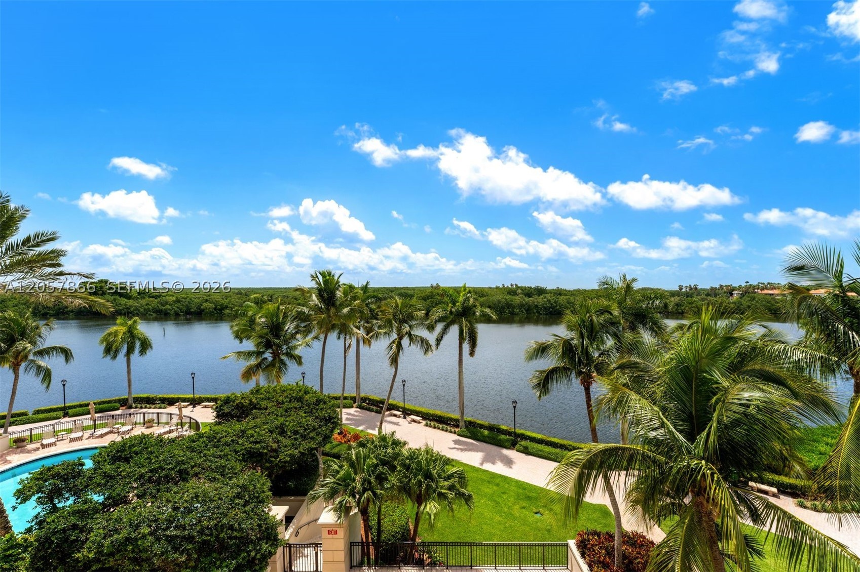 13627 Deering Bay Dr 404 Property Photo 17