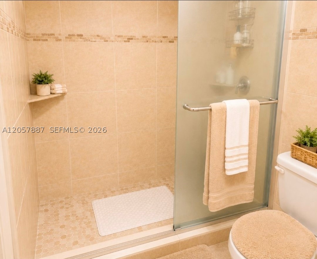 3905 N Nob Hill Rd 312 Property Photo 10