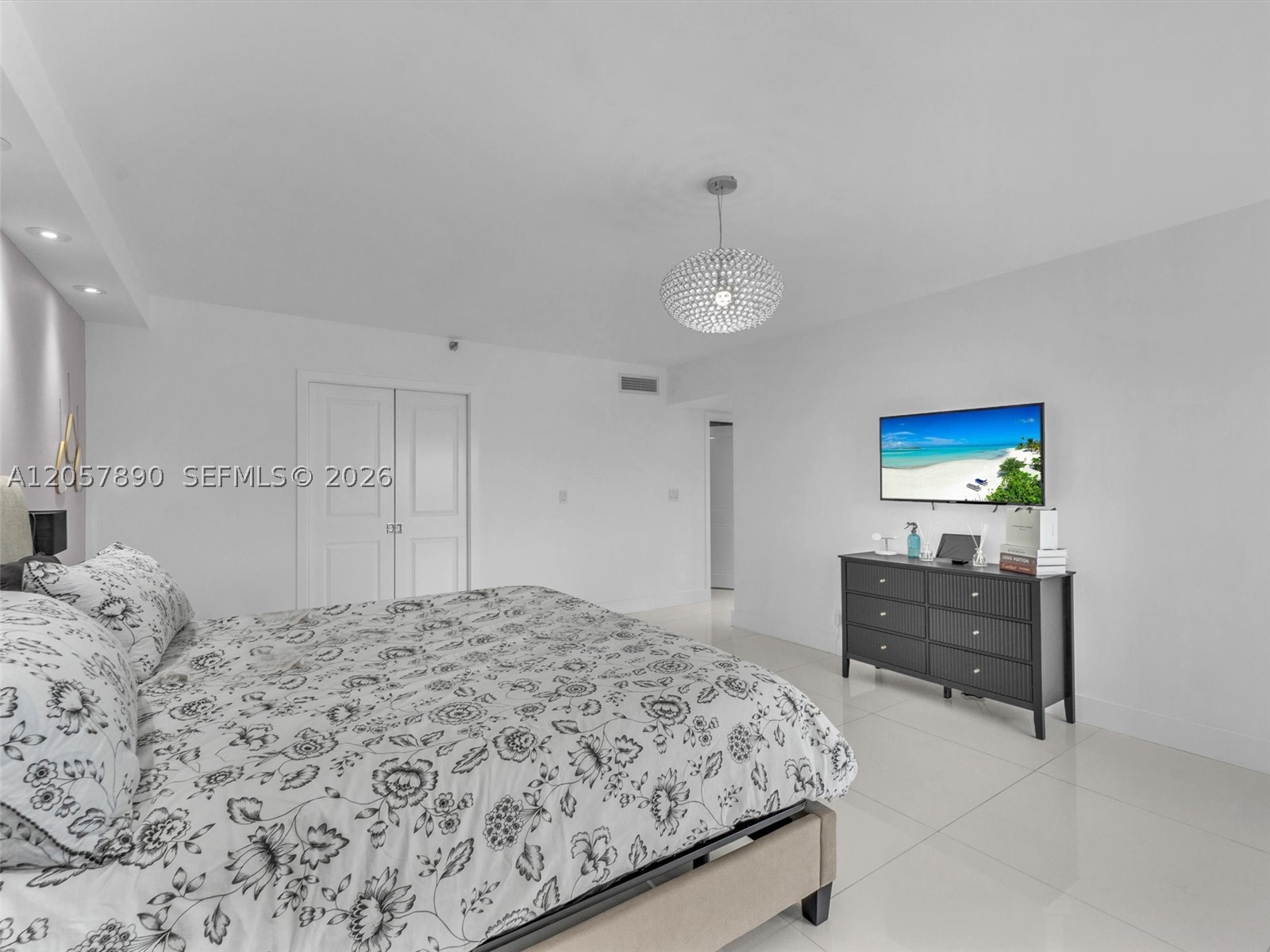 19707 Turnberry Way 21d Property Photo 11