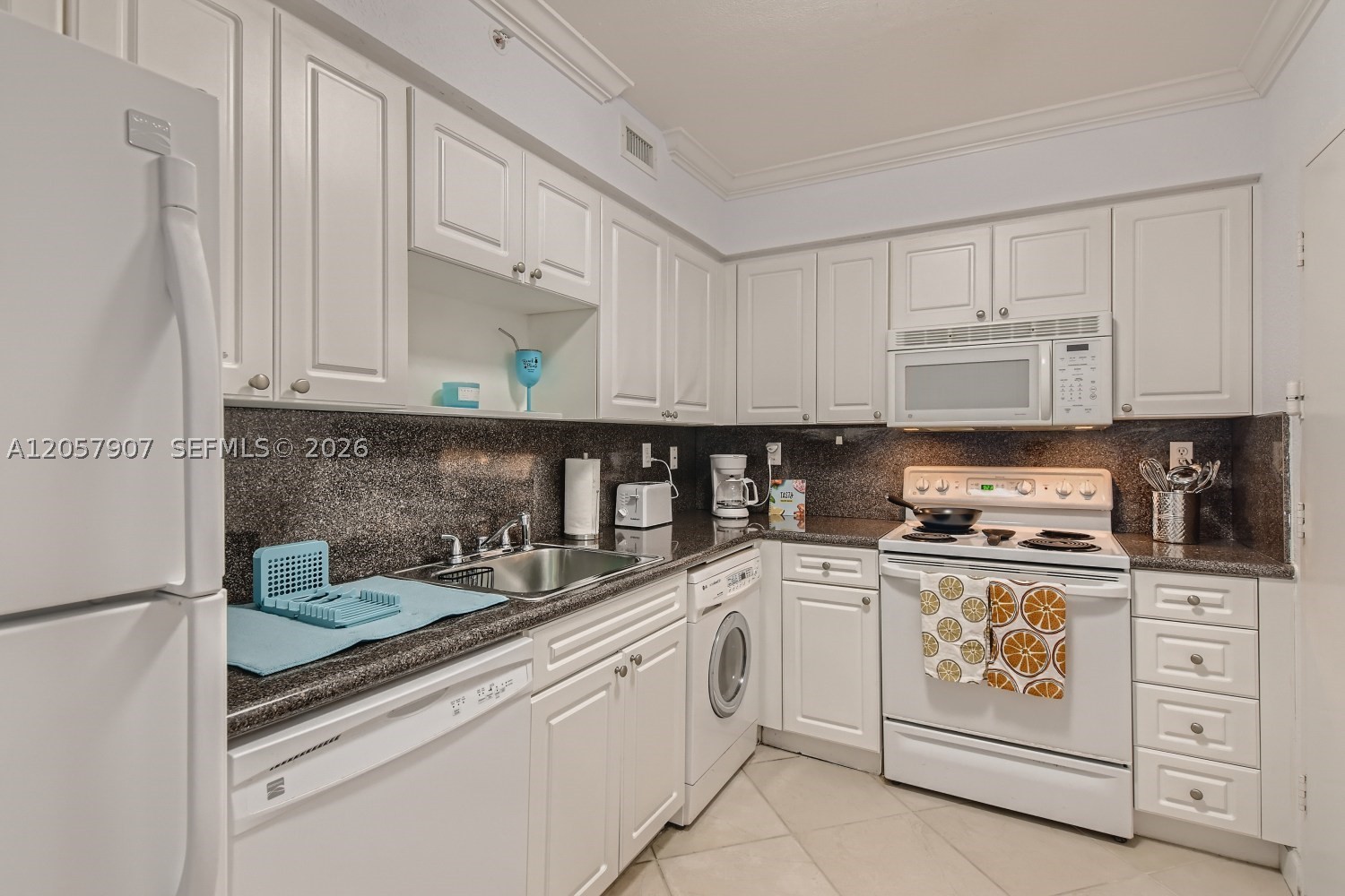 2501 S Ocean Dr 308 Property Photo 3