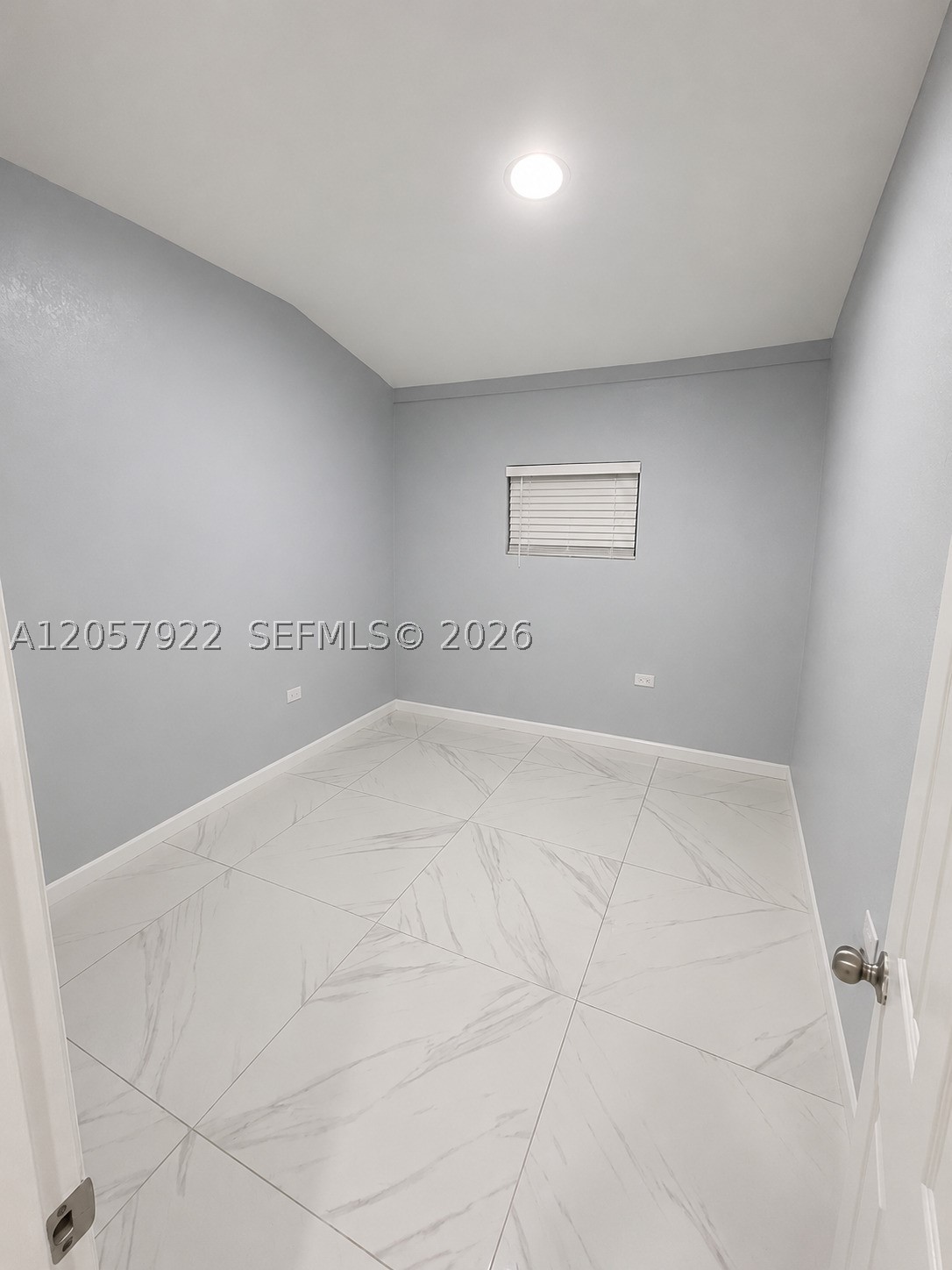 552 Ne 161st St Property Photo 14
