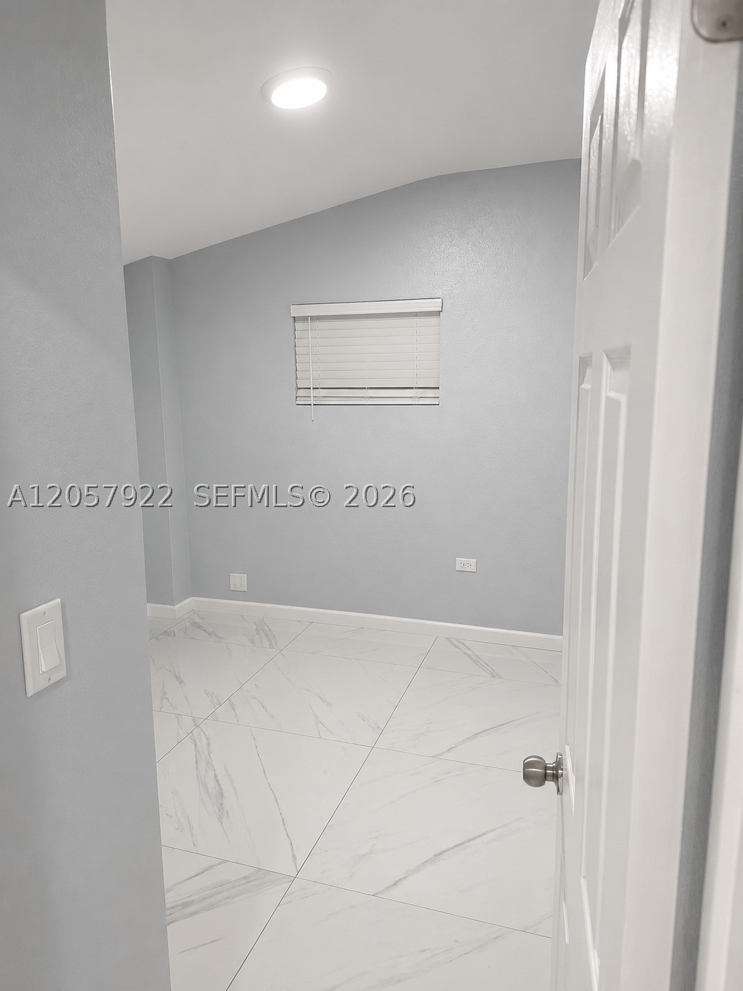 552 Ne 161st St Property Photo 15