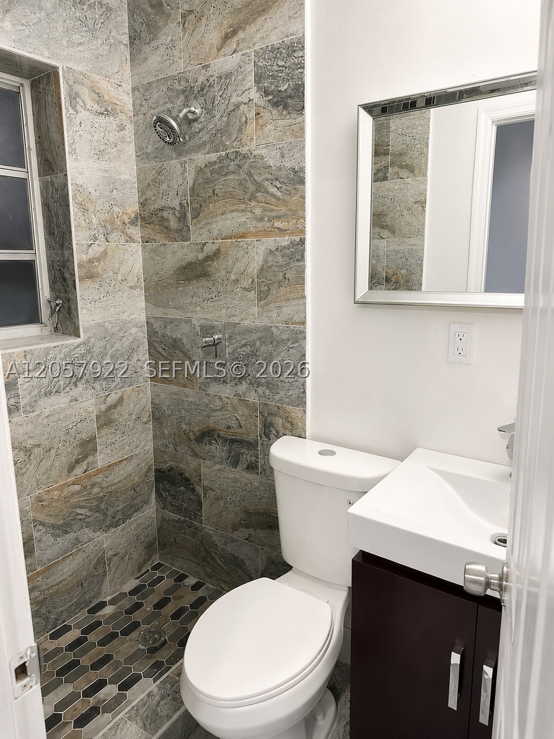 552 Ne 161st St Property Photo 19