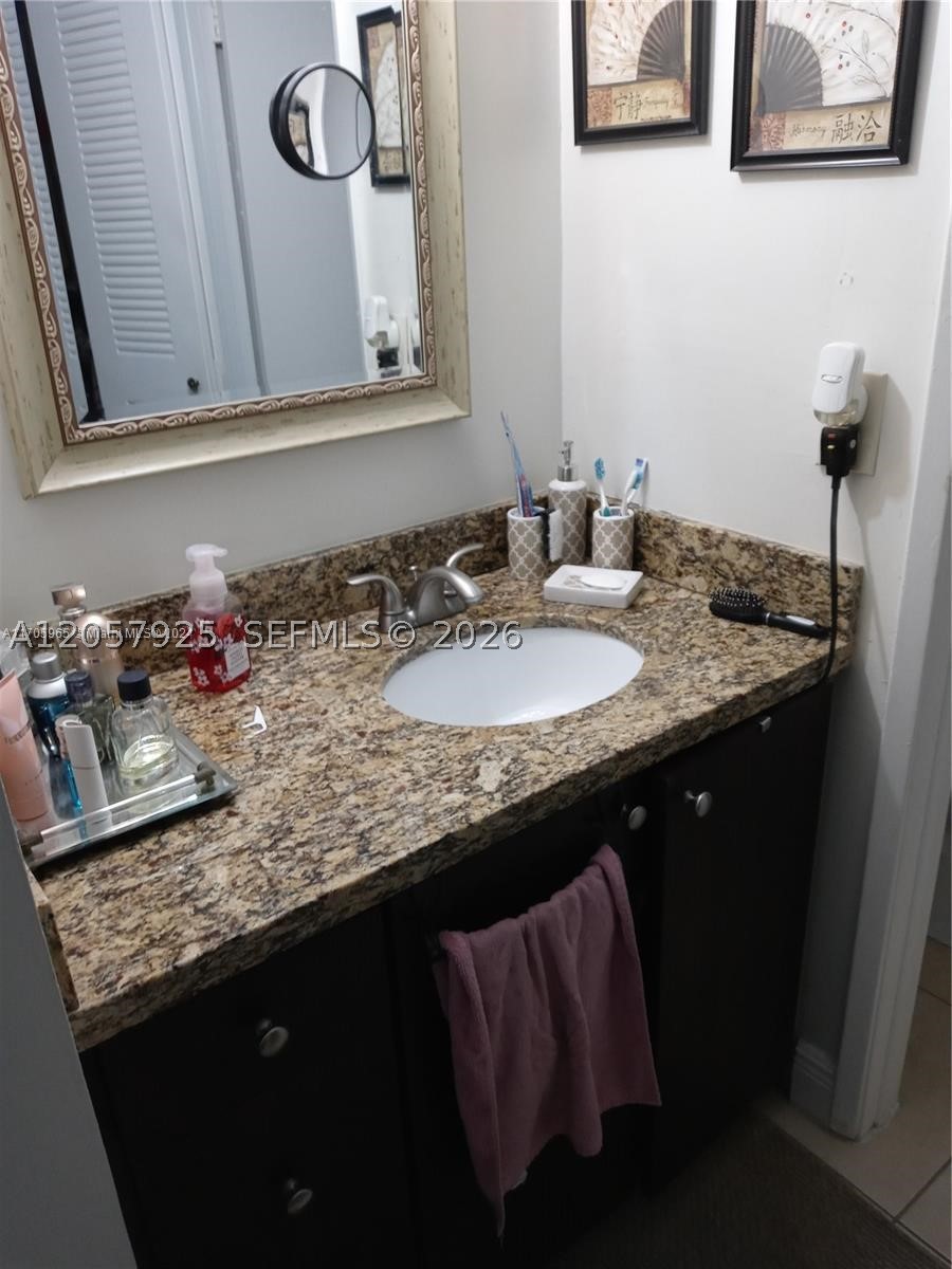 10253 Nw 9th St Cir 102-6 Property Photo 4