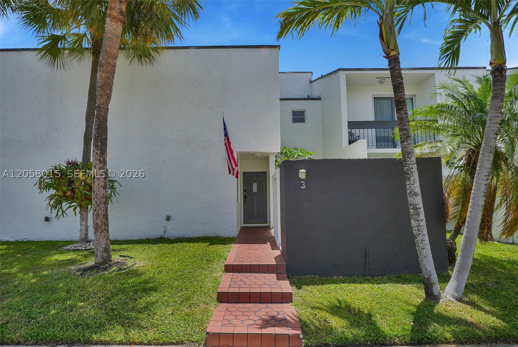 9177 Fontainebleau Blvd 3 Property Photo 1