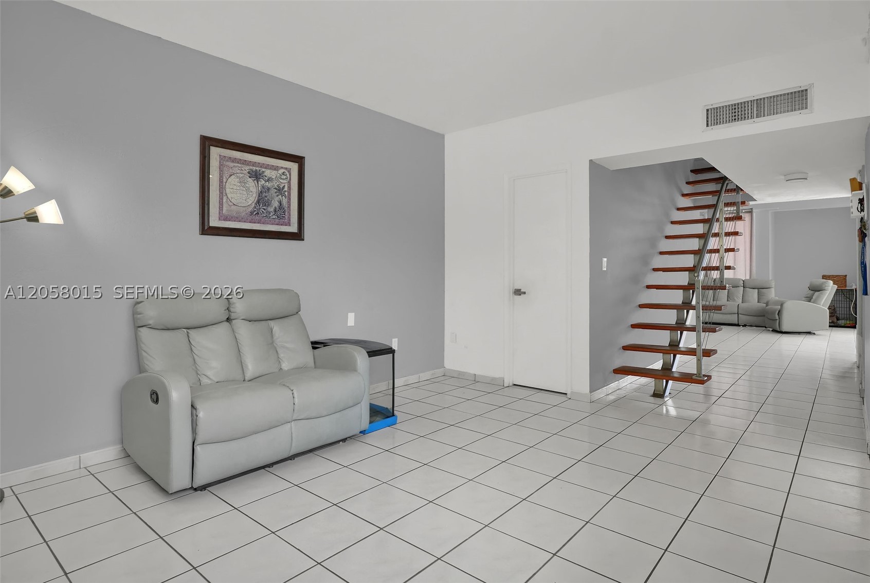 9177 Fontainebleau Blvd 3 Property Photo 3