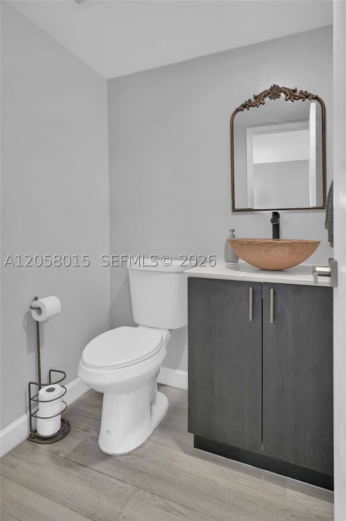 9177 Fontainebleau Blvd 3 Property Photo 19