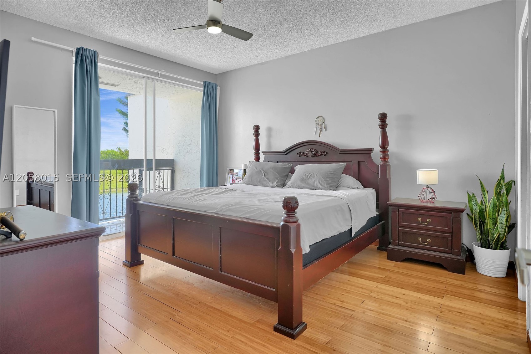 9177 Fontainebleau Blvd 3 Property Photo 20