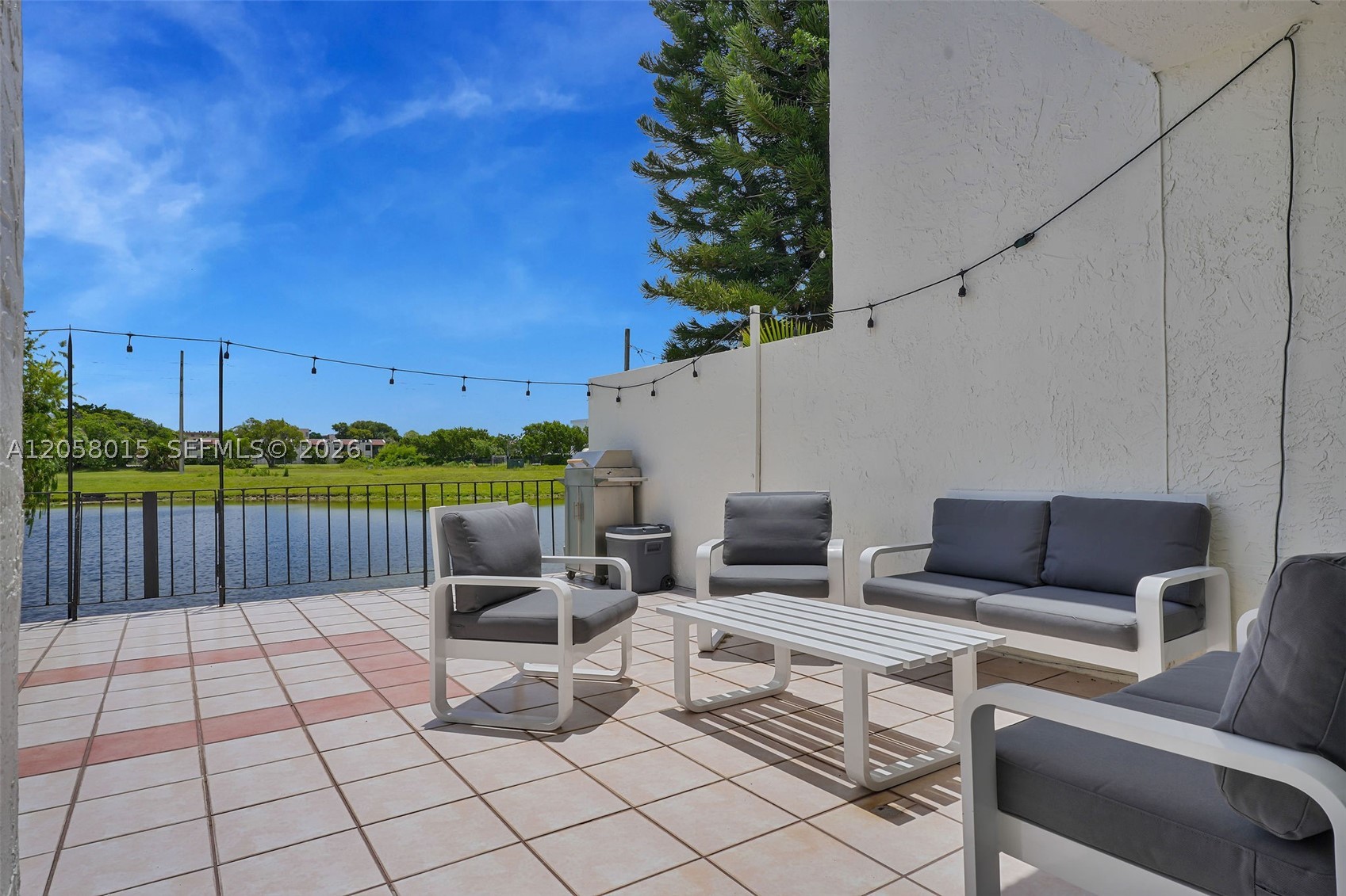 9177 Fontainebleau Blvd 3 Property Photo 35