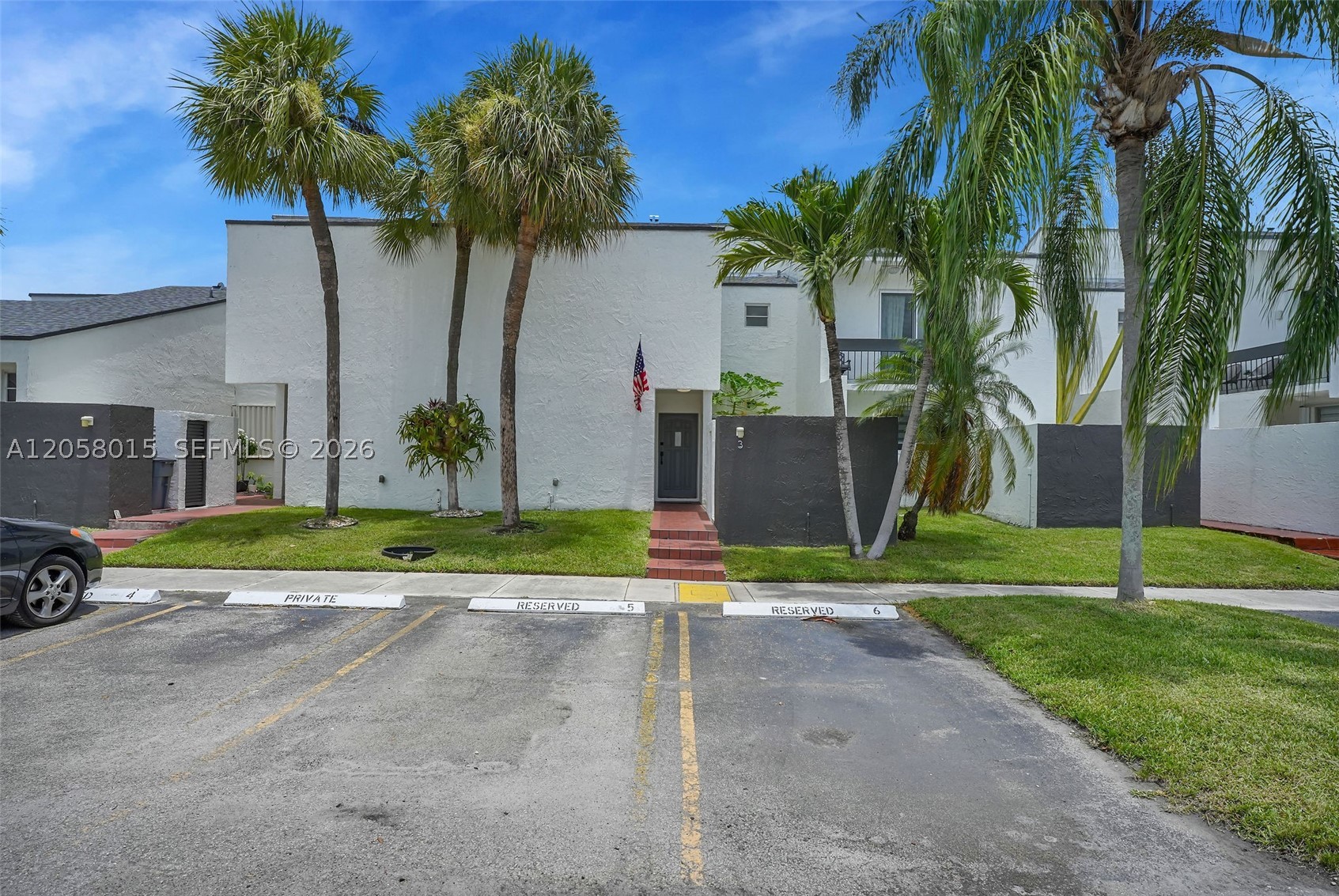 9177 Fontainebleau Blvd 3 Property Photo 42