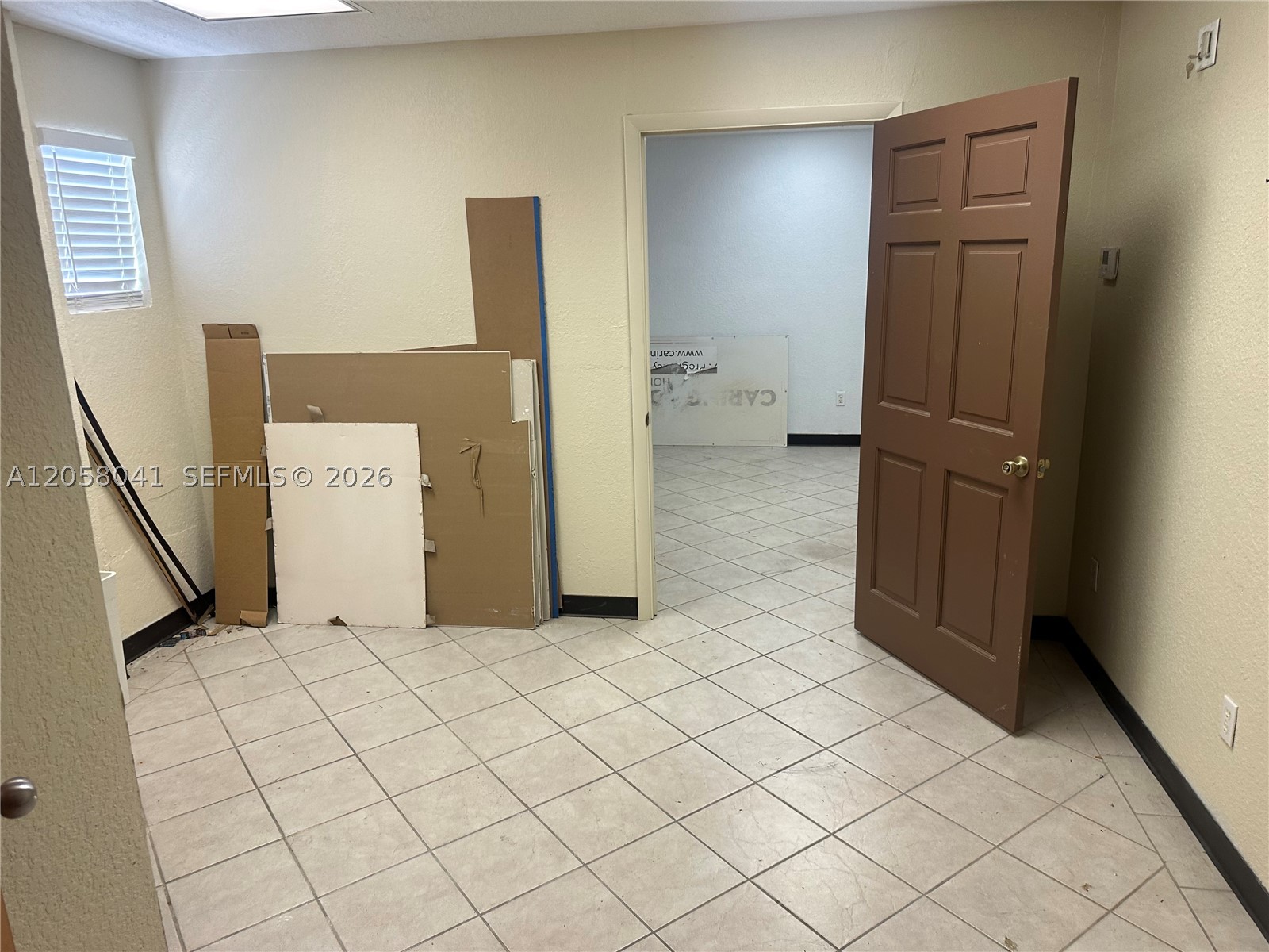 257 N Krome Ave Property Photo 24