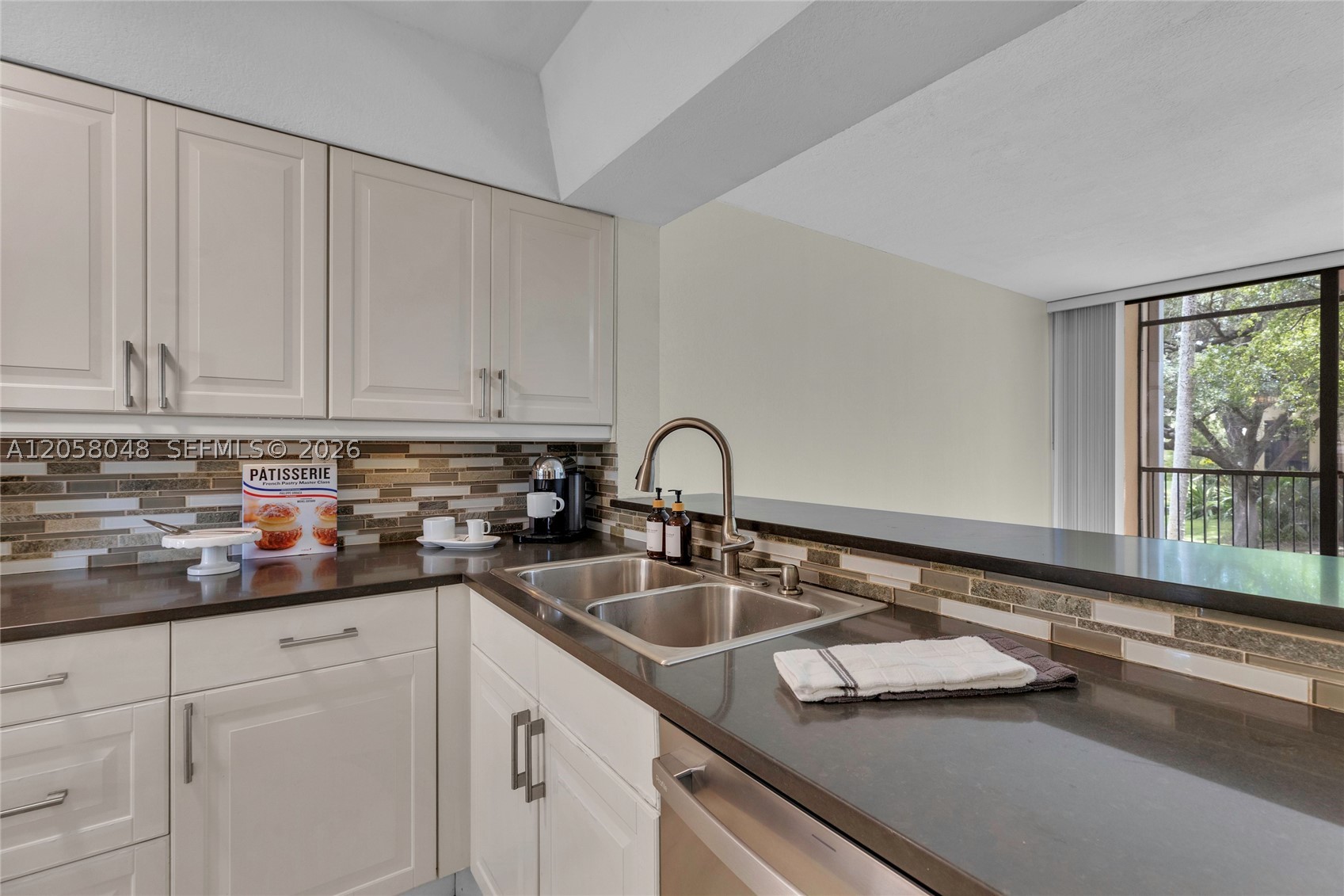 2930 Sw 87th Ter 1814 Property Photo 10