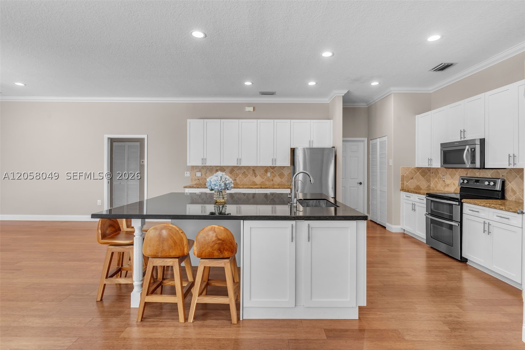 3140 Fairways Dr Property Photo 6