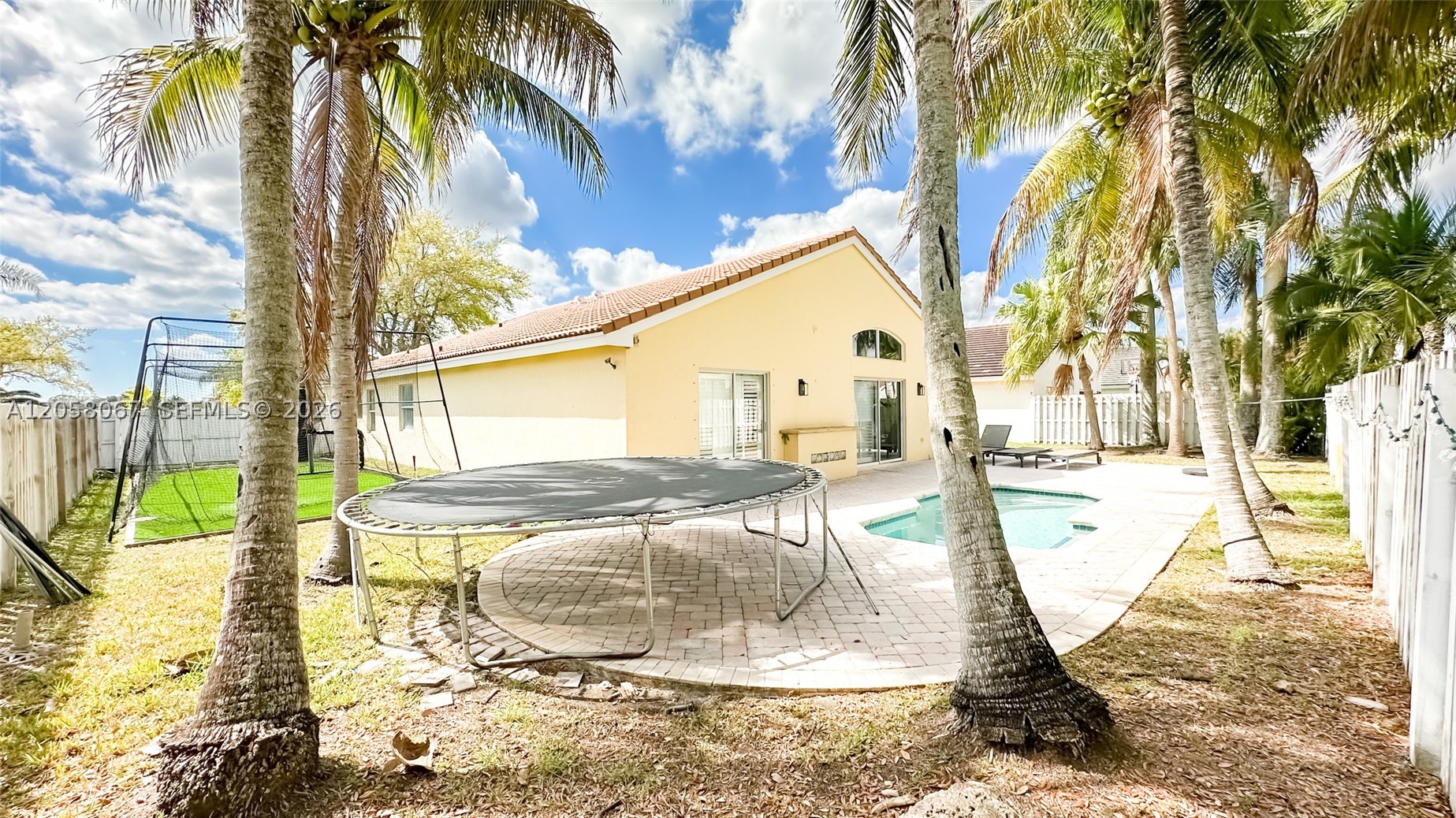 18795 Nw 24th Ct Property Photo 17